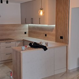 "AG - MEBLE, SCHODY" ADAM GAWROŃSKI - Pierwszorzędne Schody Drewniane Busko-Zdrój