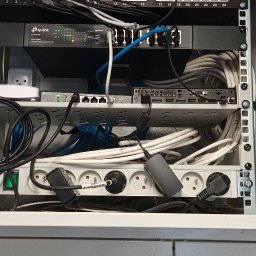 Szafa RACK  - TV i Internet