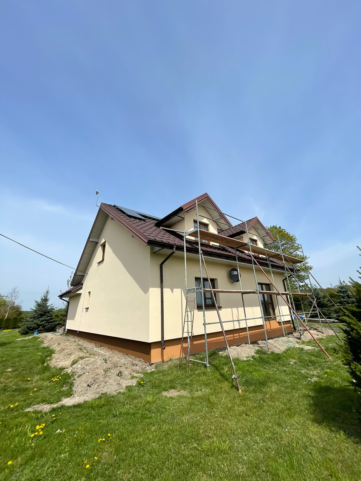 Elewacja na finiszu.