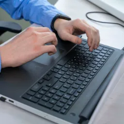 Programowanie, strony www, aplikacje