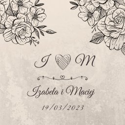Pani Ulotka - Elegancka grafika ślubna z imionami Izabela i Maciej oraz datą 19.03.2023, ozdobiona motywem kwiatowym w czerni na beżowym tle.