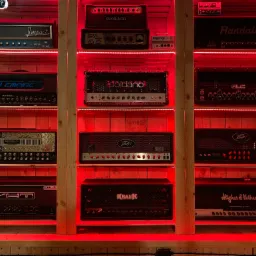 Guitar amps- nasza ściana płaczu, oczywiście każdy wzmacniacz jest dostępny w cenie studia.