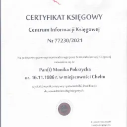 Skan certyfikatu księgowego wydanego przez Centrum Informacji Księgowej dla Moniki Pokrzyckiej, potwierdzający kwalifikacje do prowadzenia usług księgowych, numer 77230/2021, data wydania 05.10.2021.