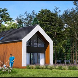 ekojama.pl - Wizualizacja nowoczesnego, drewnianego domu z dachem dwuspadowym i dużym oknem frontowym, na tle zieleni, z rodziną spacerującą po trawniku, logo firmy w prawym dolnym rogu.