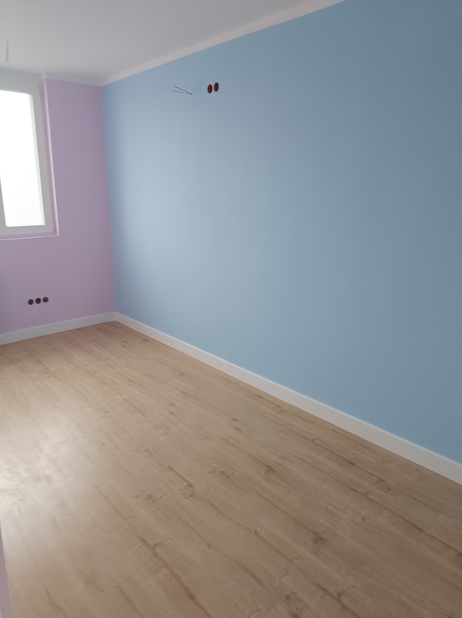 Szpachlowanie malowanie układanie paneli