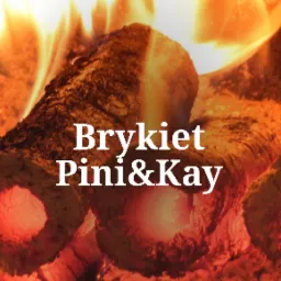 Płonący brykiet Pini&Kay z widocznym żarem i płomieniami.