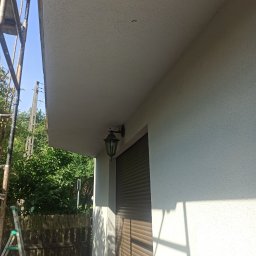 Remont elewacji i balkonu