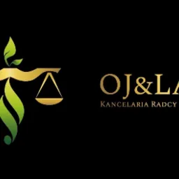 Złote wagi sprawiedliwości z zielonym motywem roślinnym, obok nazwa kancelarii OJ&LAW i napis Kancelaria Radcy Prawnego, wszystko na czarnym tle.