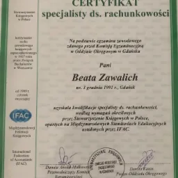 Skan certyfikatu specjalisty ds. rachunkowości dla Beaty Zawalich, wydany przez Stowarzyszenie Księgowych w Polsce, z datą Gdańsk, 14 grudnia 2021 r., z pieczęciami i podpisami.