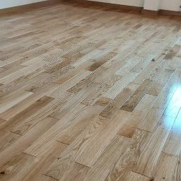 Układanie paneli Myślenice 1