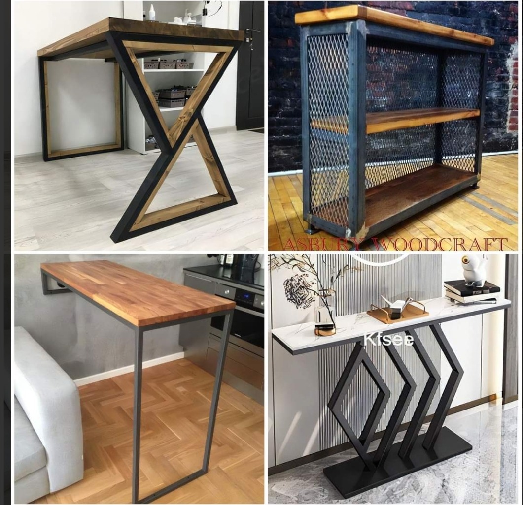 Kompilacja czterech zdjęć przedstawiających meble z elementami metalowymi i drewnianymi: biurko z nogami w kształcie litery X, regał z metalową siatką, blat przymocowany do ściany oraz konsola...