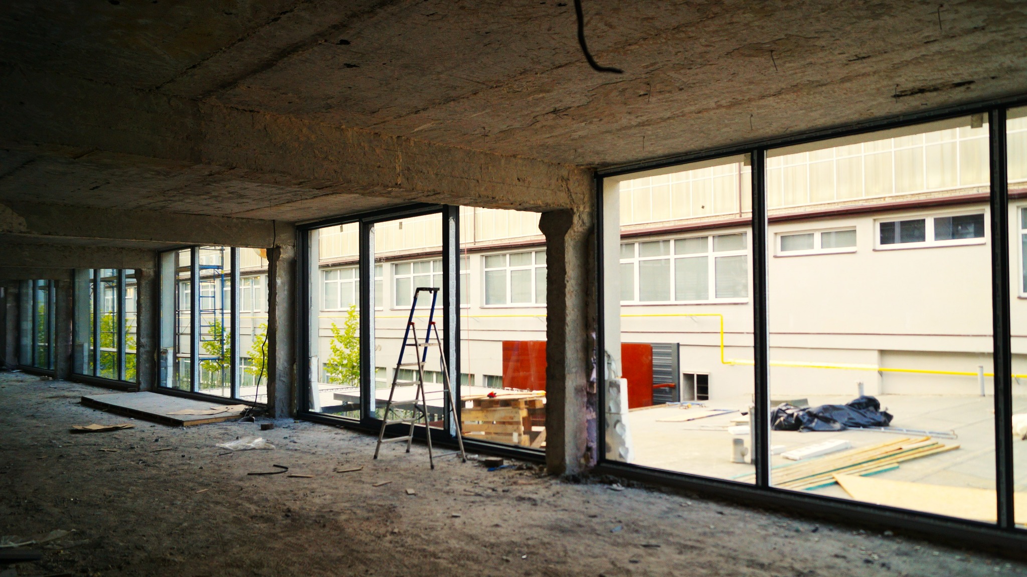 Okna o duzych gabarytach.