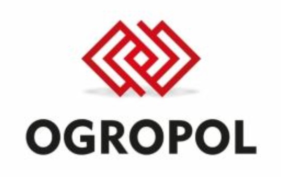Logo firmy Ogropol z czerwonym, geometrycznym symbolem przypominającym stylizowane ogrodzenie nad czarnym napisem 'OGROPOL'.