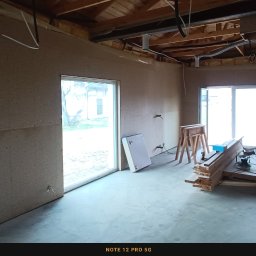 RAW-WYKONCZENIE WNETRZ Adam Rawski - Zabudowa pozioma płytą MFP w domu szkieletowym.