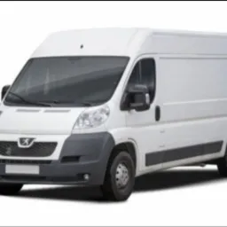 Biały, wysoki furgon Peugeot Boxer L3H2 na białym tle, prezentujący przestrzeń ładunkową o pojemności 11.5 m3, z widocznymi wymiarami: długość 3.7m, szerokość 1.85-1.40m, wysokość 1.93m, drzwi...