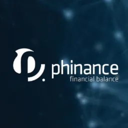 Logo firmy 'phinance' z hasłem 'financial balance' na abstrakcyjnym, rozmytym tle w odcieniach granatu i błękitu z subtelnymi efektami świetlnymi.