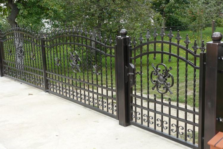 Ogrodzenia Kute, Bramy Skrzydłowe -Przesuwne, Balustrady, Dekoracje Wnętrz, Meble Ogrodowe