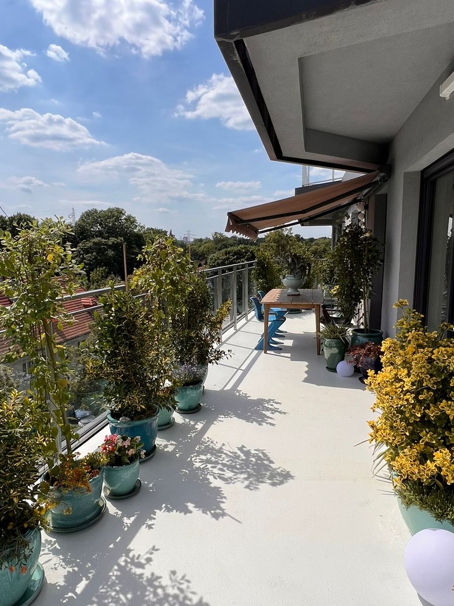 Taras wykonany z żywicy