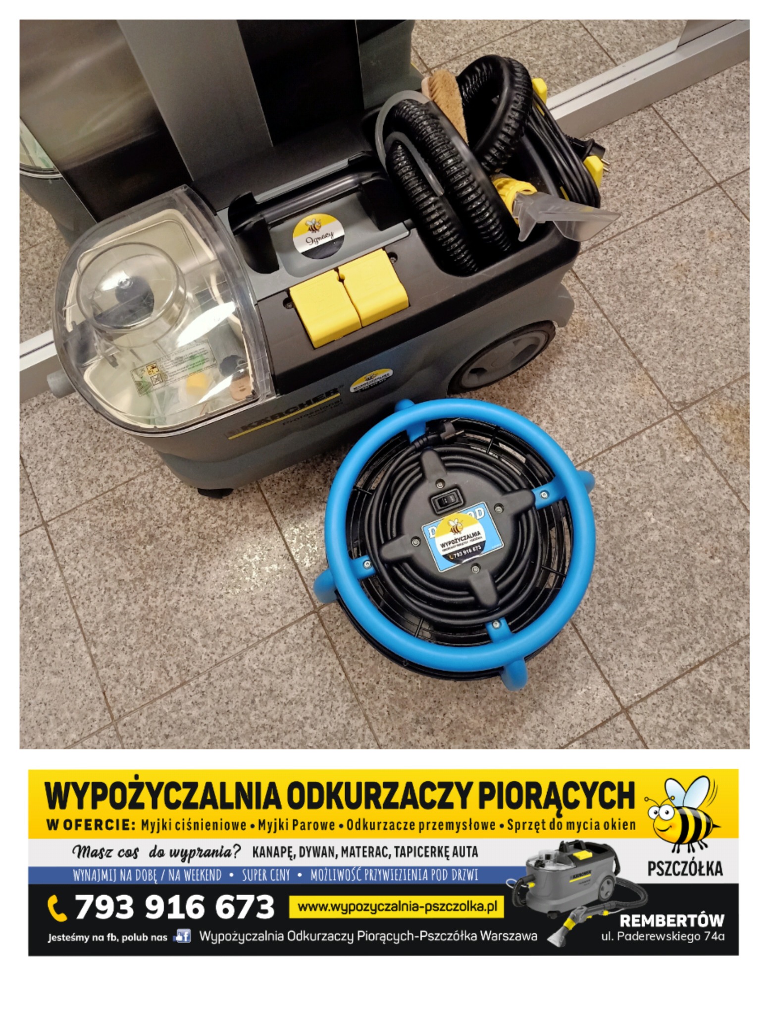 Profesjonalny odkurzacz piorący Kärcher i wentylator osuszający z niebieską obudową, widoczne na szarej podłodze z płytek.