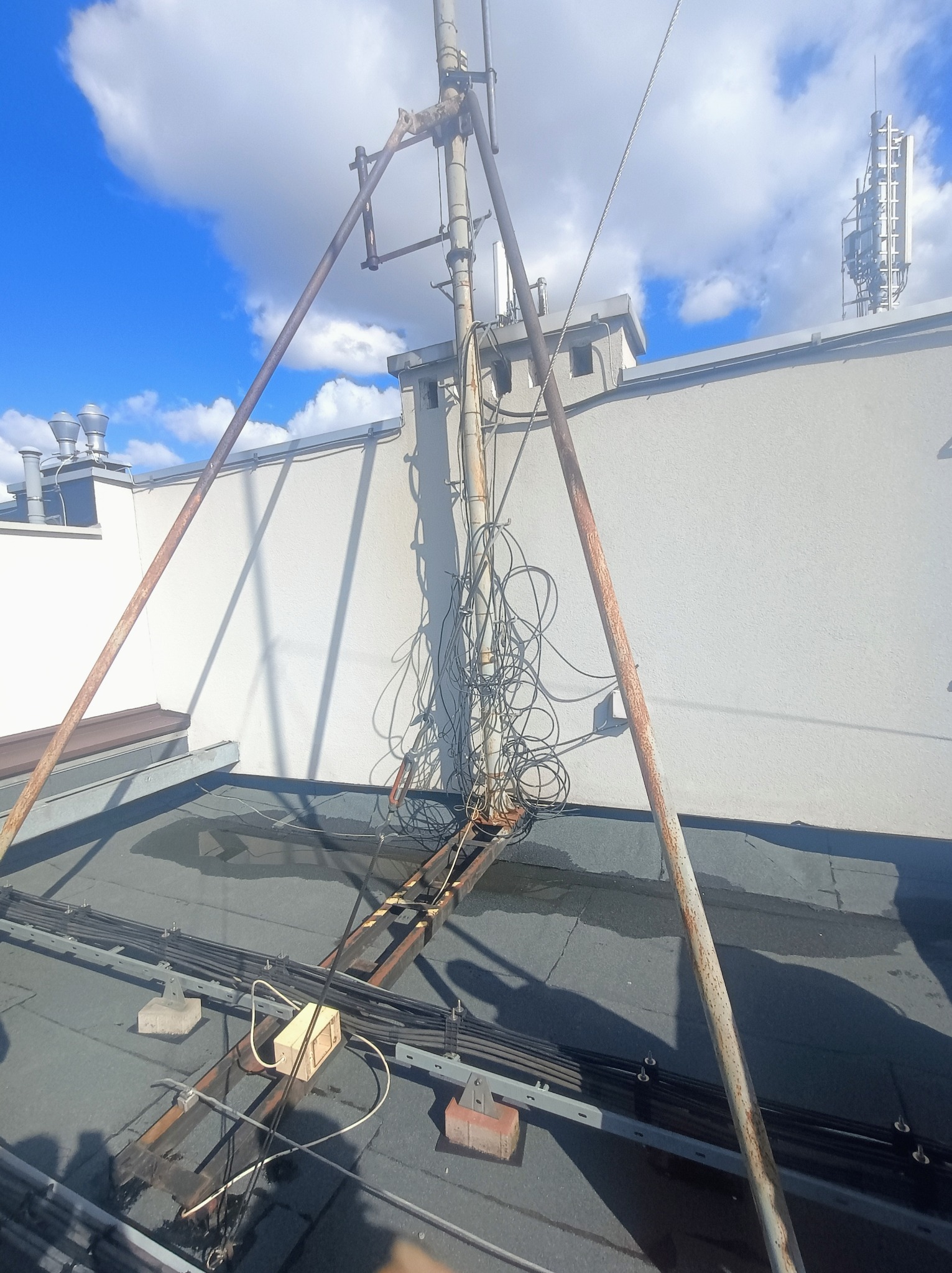 Konstrukcja stalowa przed konserwacją