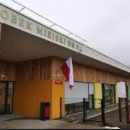 W ramach realizacji budowy żłobka miejskiego w Nysie dostarczyliśmy i zamontowaliśmy sufity akustyczne AMF HERADESIGN