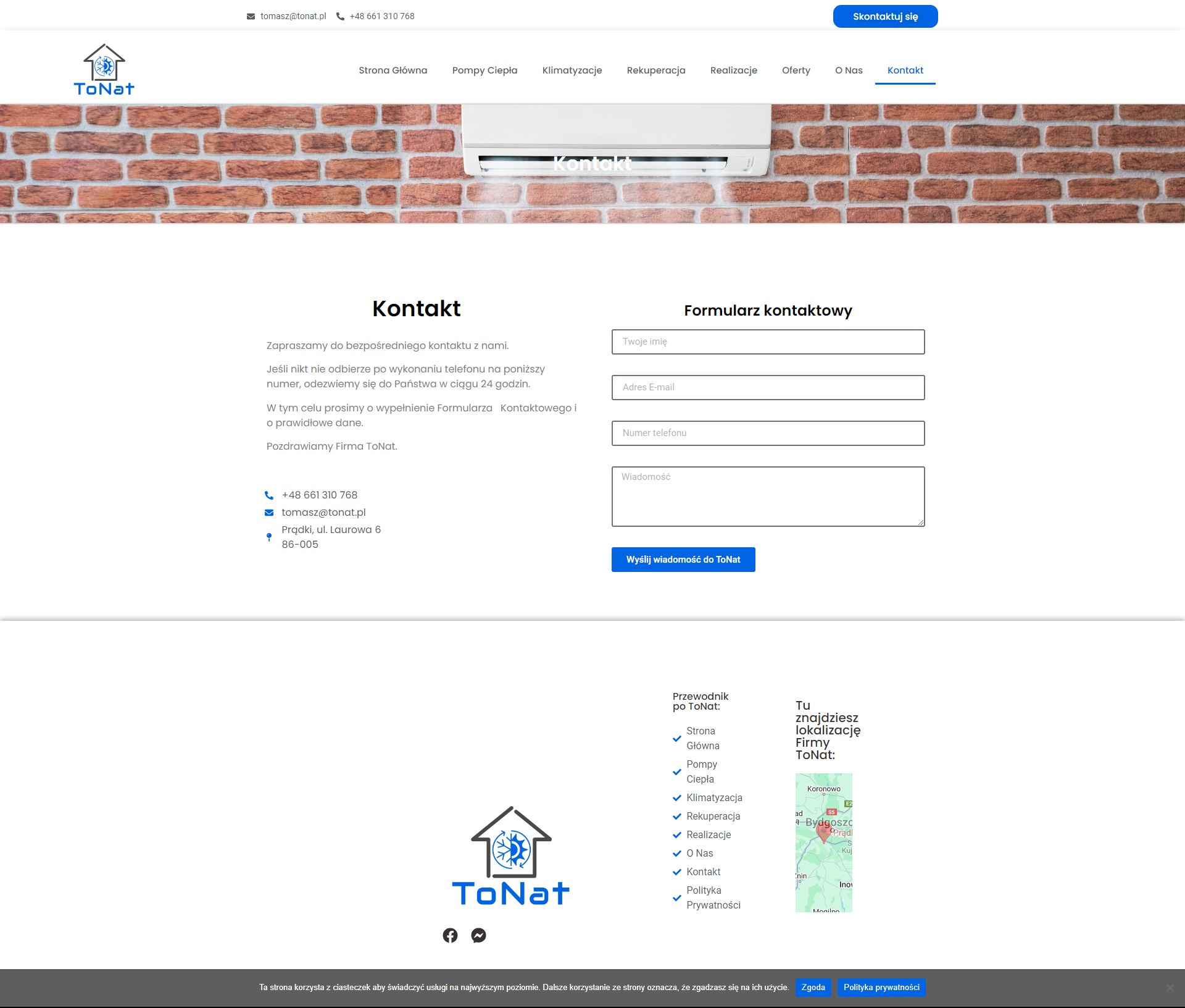 Strona internetowa firmy ToNat z sekcją kontaktową, formularzem kontaktowym i danymi adresowymi na białym tle z ceglanym motywem i klimatyzatorem w tle nagłówka.