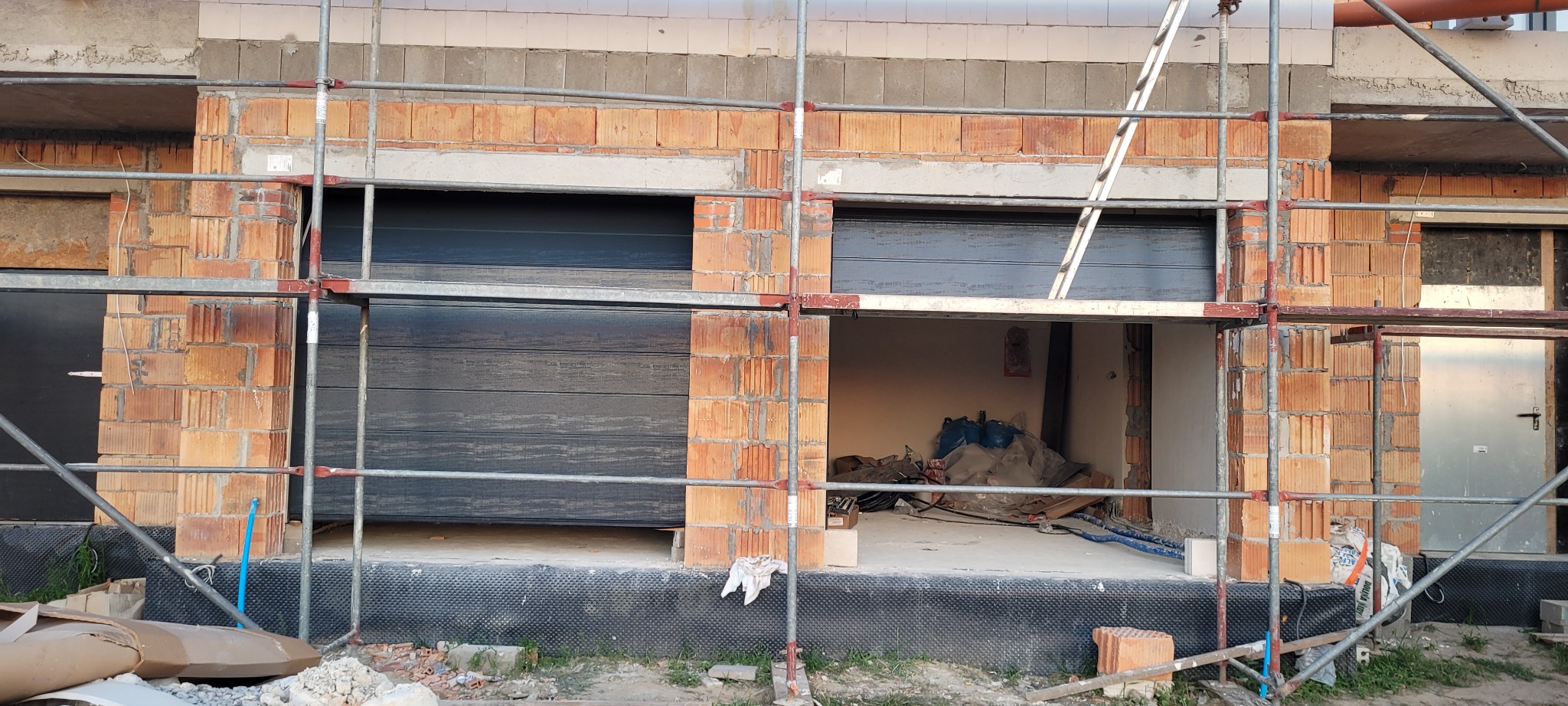 Montaż bramy garażowych