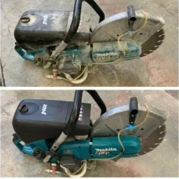 Dwa ujęcia tej samej przecinarki spalinowej Makita MM4: górne - brudna, po użyciu, dolne - wyczyszczona, gotowa do pracy. Widoczna tarcza tnąca. Porównanie stanu przed i po czyszczeniu.