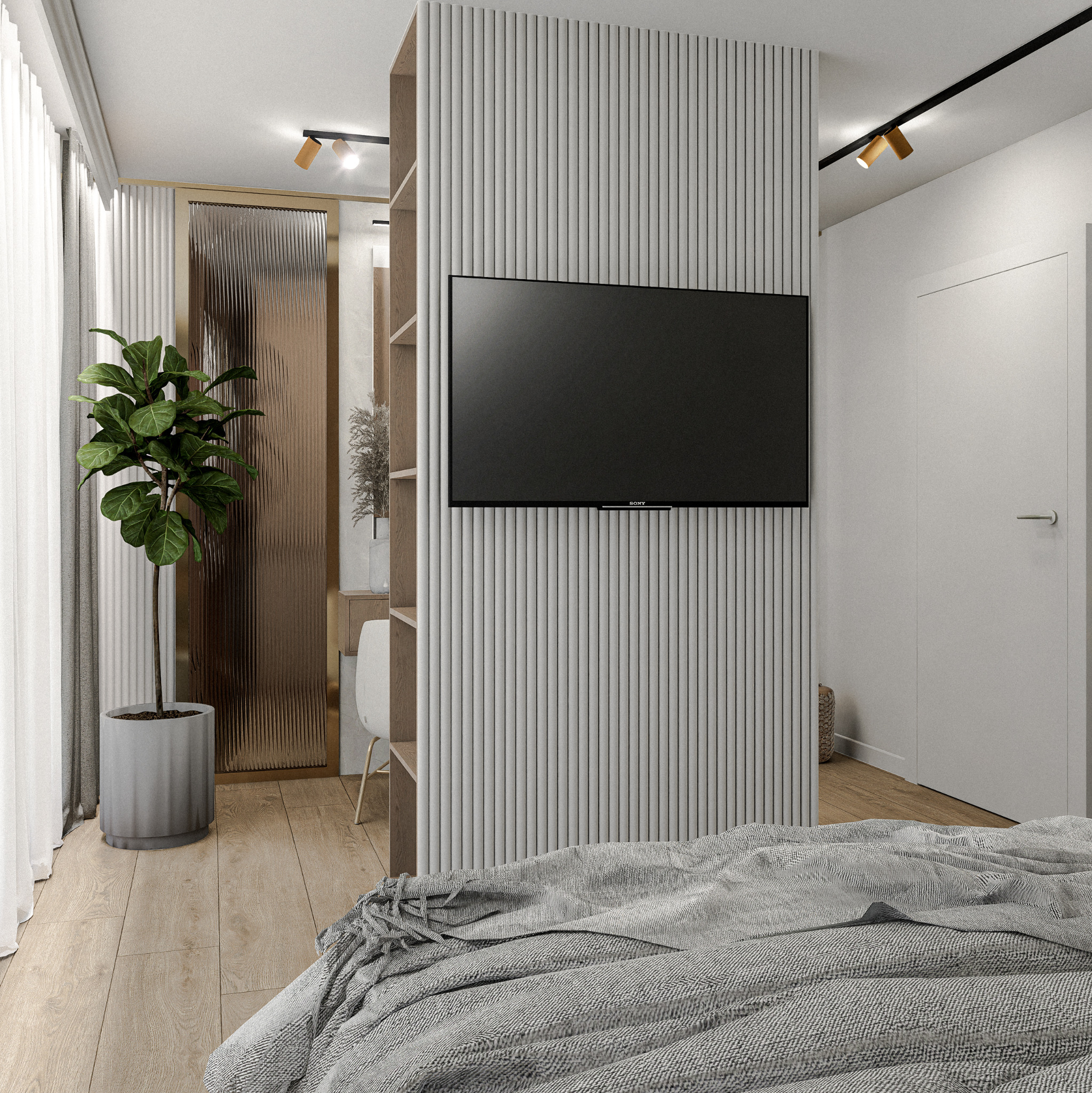 Nowoczesna sypialnia z podziałem na strefy: telewizor na panelu z lamelami, szklana ścianka działowa, drewniana podłoga i tekstylia w odcieniach szarości.