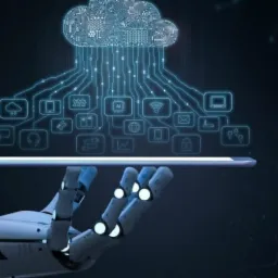 Robotyczna dłoń trzymająca tablet, nad którym unosi się grafika chmury obliczeniowej z ikonami aplikacji i usług.