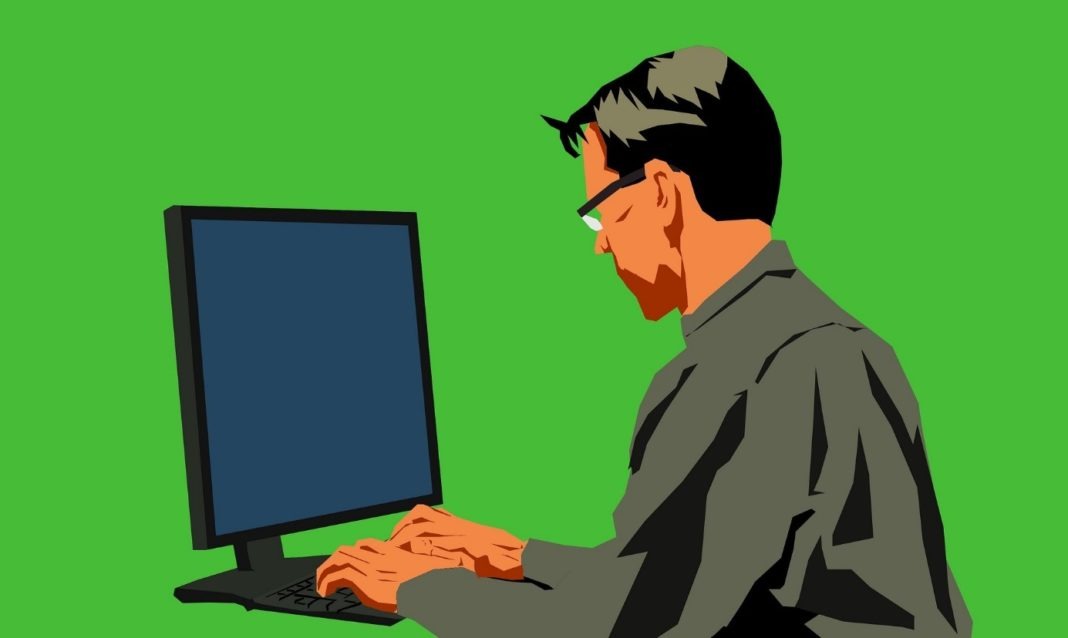 Stylizowana ilustracja: Mężczyzna w okularach pisze na klawiaturze komputera stacjonarnego na tle jednolitego zielonego tła.