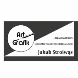 Czarno-biała wizytówka z logo 'Art Grafik', numerem telefonu, adresem e-mail i imieniem oraz nazwiskiem Jakub Stroiwąs.