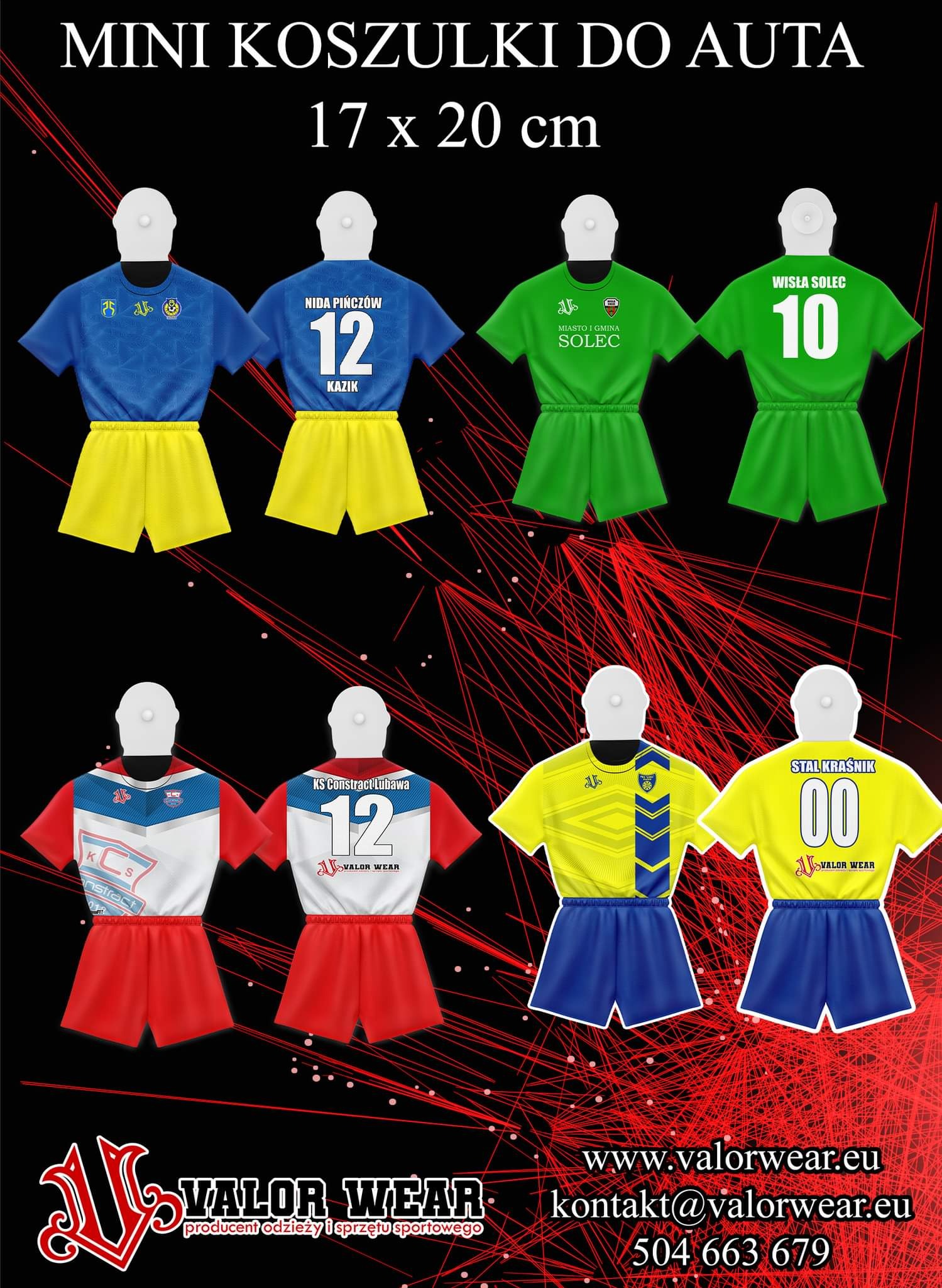 Grafika prezentująca sześć kompletów miniaturowych strojów sportowych (koszulka i spodenki) różnych klubów, przeznaczonych do zawieszenia w samochodzie, z widocznymi numerami, nazwami klubów i logo...