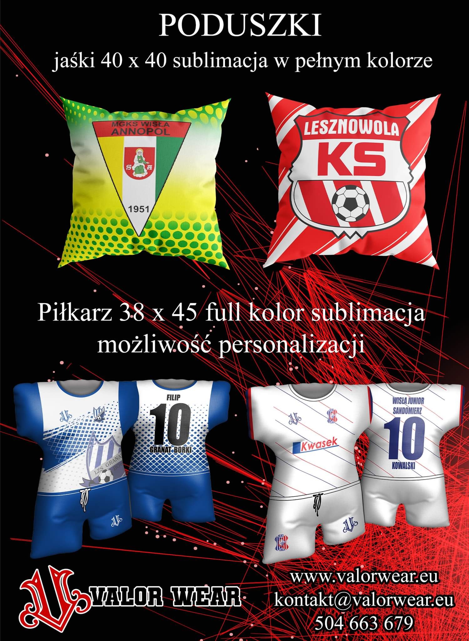 Grafika reklamowa przedstawiająca poduszki i stroje sportowe z nadrukami klubowymi oraz personalizacją, wykonane metodą sublimacji, z widocznymi logotypami i danymi kontaktowymi firmy.