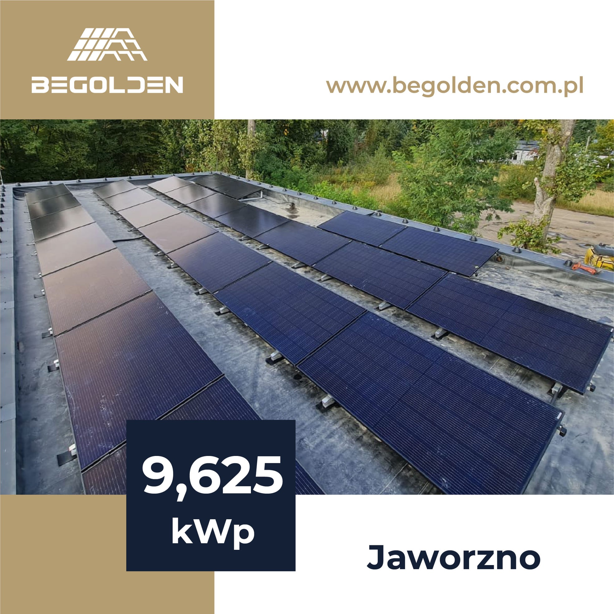 Instalacja paneli słonecznych o mocy 9,625 kWp na dachu budynku w Jaworznie, widok z góry, logo firmy BEGOLDEN w lewym górnym rogu i adres strony internetowej w prawym górnym rogu.