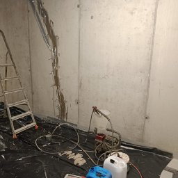 Uszczelnienie przecieku z ściany fundamentowej