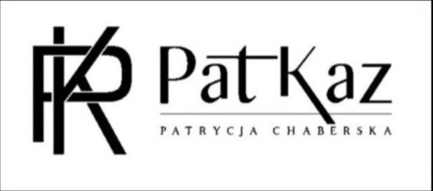 Czarno-białe logo firmy PatKaz Patrycja Chaberska z unikalnym, splecionym symbolem graficznym 'PK' po lewej stronie.
