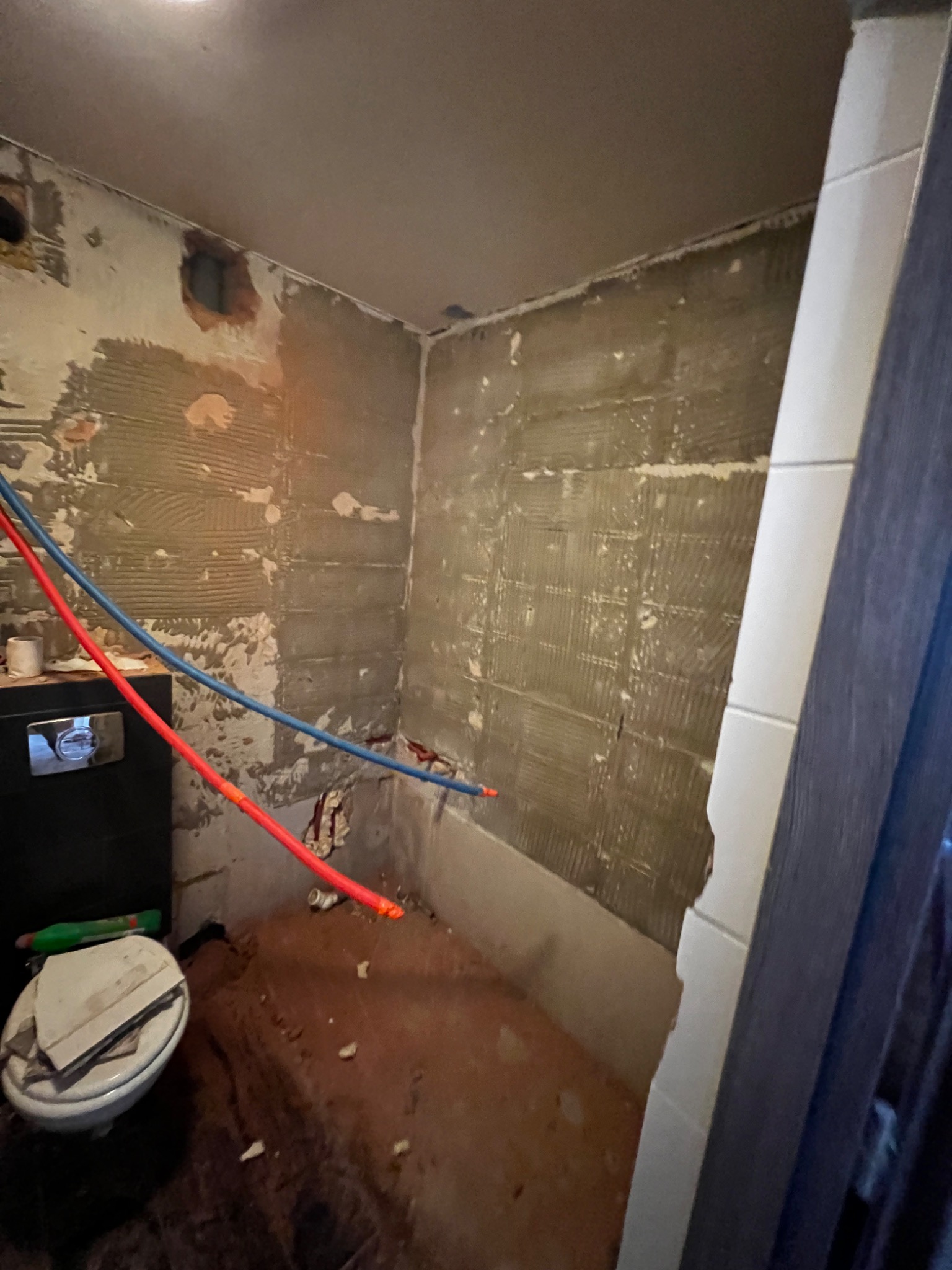 Remont łazienki w trakcie