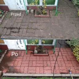 Porównanie stanu kostki brukowej przed i po czyszczeniu myjką ciśnieniową, widoczne zabrudzenia mchu i ziemi usunięte z powierzchni.