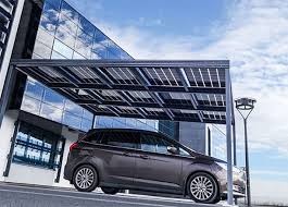 Carport'y dla samochodów elektrycznych.