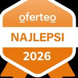 Rafał Wiśniewski Amp-Electric - Pomarańczowa odznaka Oferteo 'Najlepsi 2026' z białą wstęgą na czarnym tle. Grafika promocyjna wyróżniająca wykonawcę.