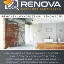 Plakat reklamowy firmy Renova Grzegorz Banaszczyk, prezentujący etapy remontu: od surowej cegły, poprzez szpachlowanie, po ułożenie paneli podłogowych i wykończone wnętrze z meblami i dekoracjami.