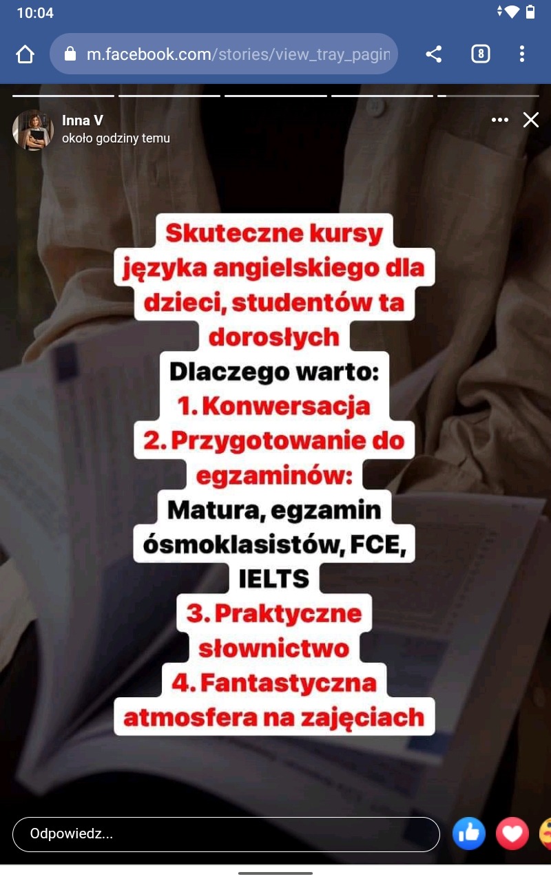 Reklama kursów języka angielskiego prezentowana na otwartej książce, z informacjami o konwersacjach, przygotowaniu do egzaminów maturalnych, ósmoklasistów, FCE i IELTS, praktycznym słownictwie...