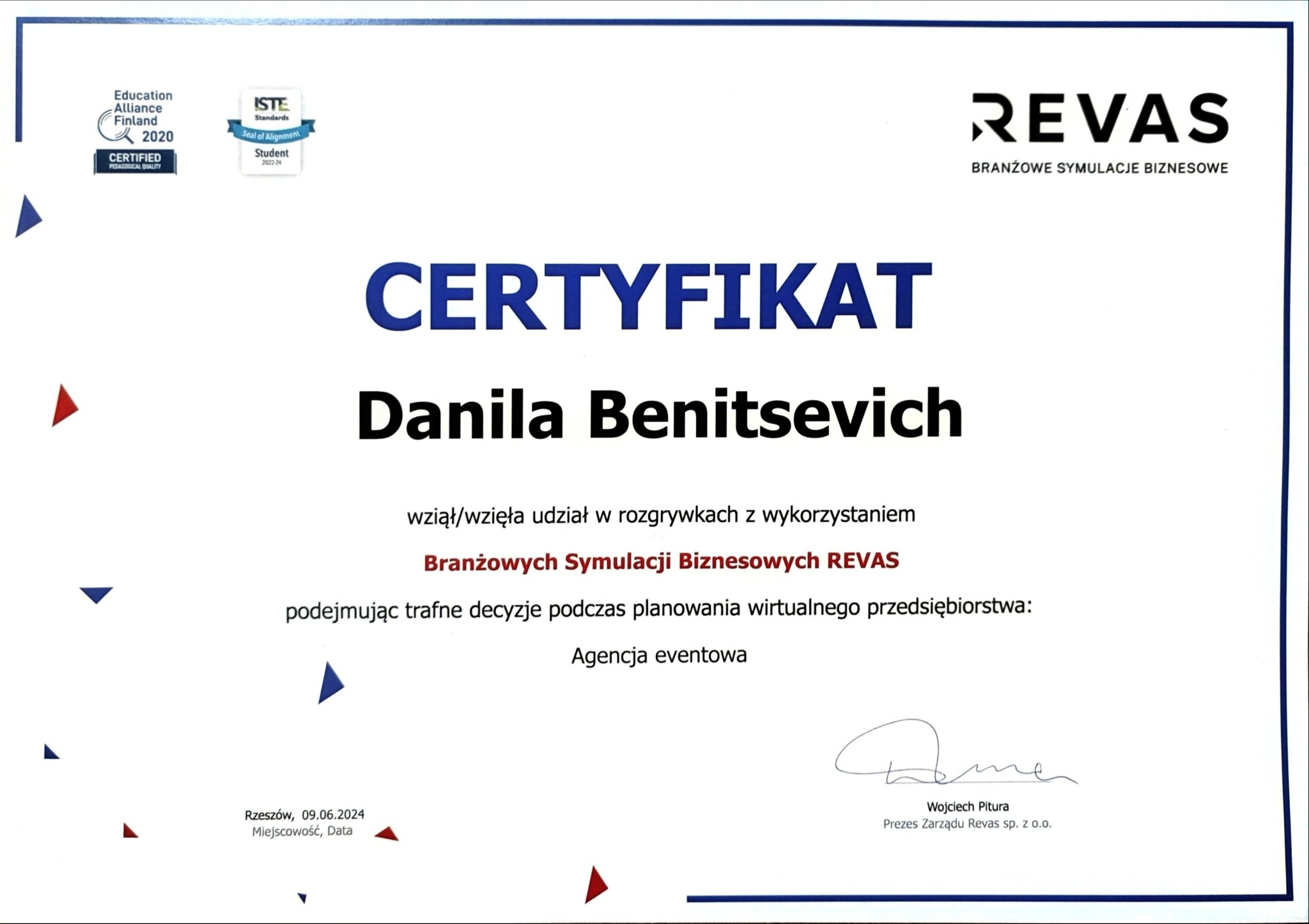 Skan certyfikatu dla Danila Benitsevicha za udział w Branżowych Symulacjach Biznesowych REVAS, z logo REVAS i podpisem Prezesa Zarządu Wojciecha Pitury.