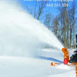 Clean Fast odśnieżanie chodnik&oacute;w.