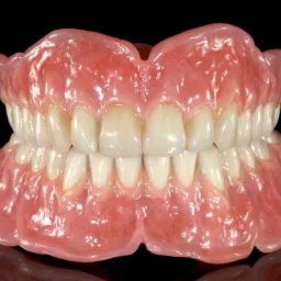 Naprwy Protez i Nowe Protezy Zebowe