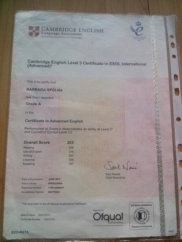 Skan certyfikatu Cambridge English Level 3 (Advanced) z oceną A dla Barbary Spólnej, wydany w Warszawie w czerwcu 2017, z podpisem Saul Nassé.