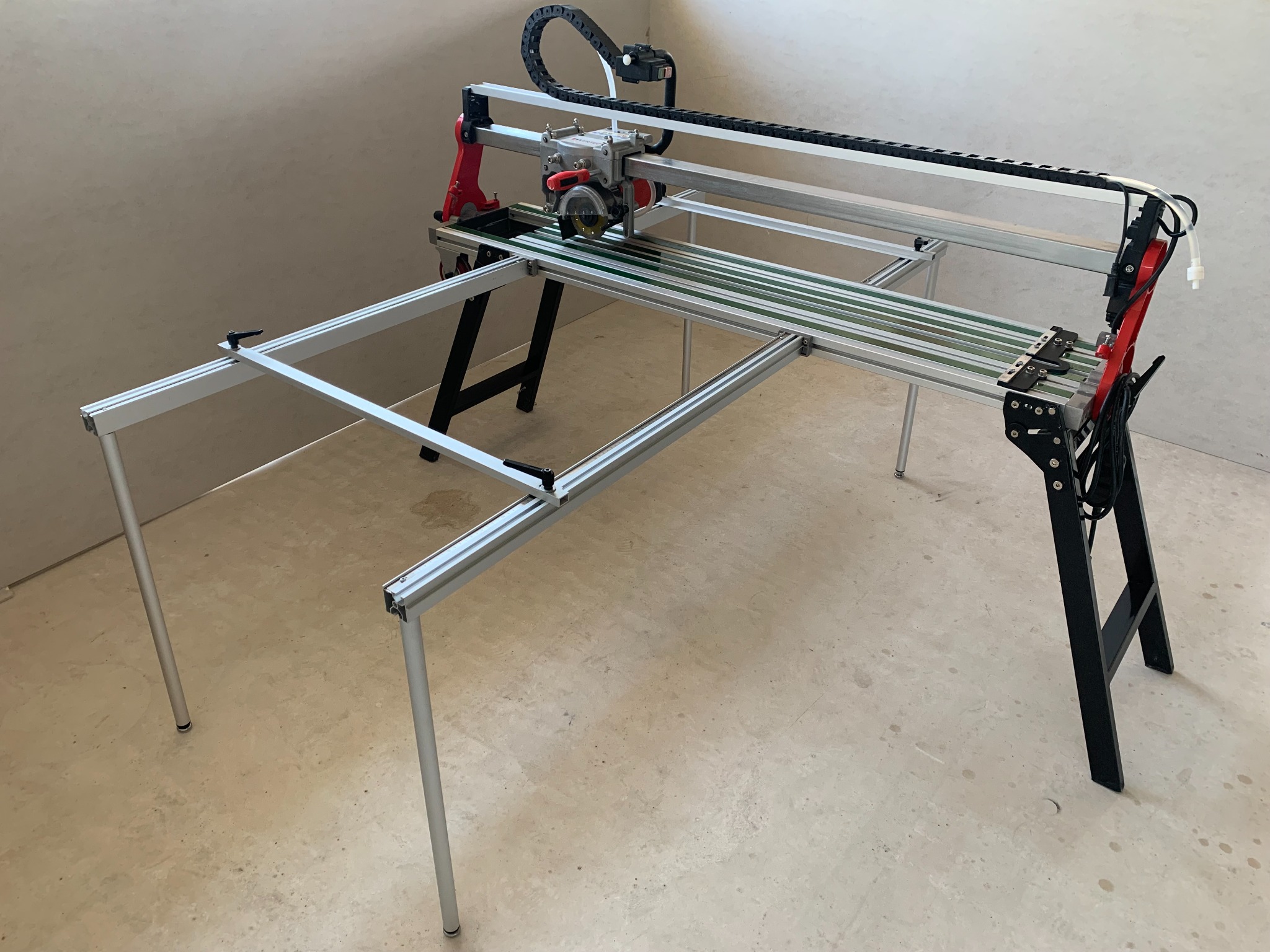 Wynajem przecinarka, piła wodna do cięcia płytek 120cm