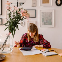 DESIGN STUDIO Weronika Wolska - Usługi Graficzne Poznań