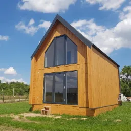 dom 35 m2, 2 sypialnie u góry